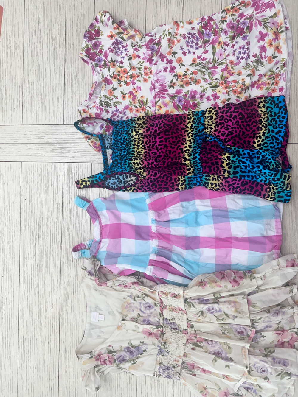 Bundle of 3 Dresses & 1 Romper size 5/S